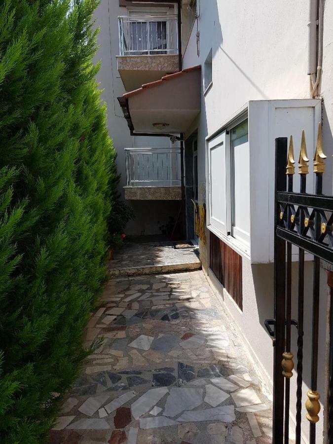 Dimitris Apartments Nea Plagia Exterior photo